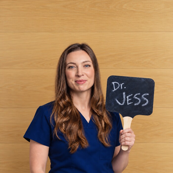 Dr. Jessica Metcalfe